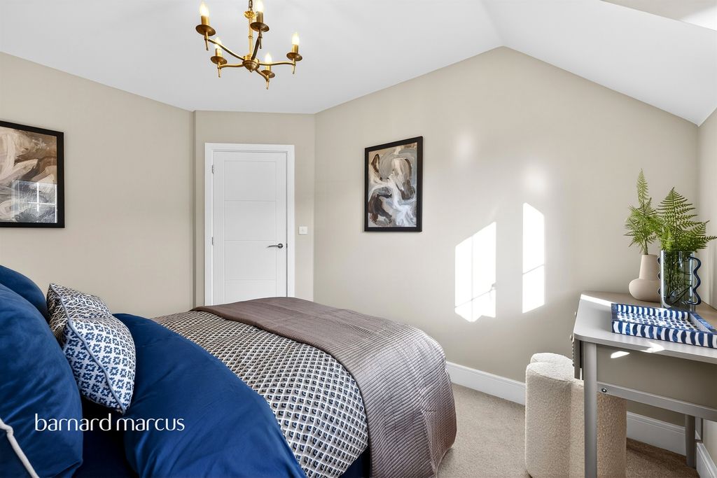 Property photo 2 of 30