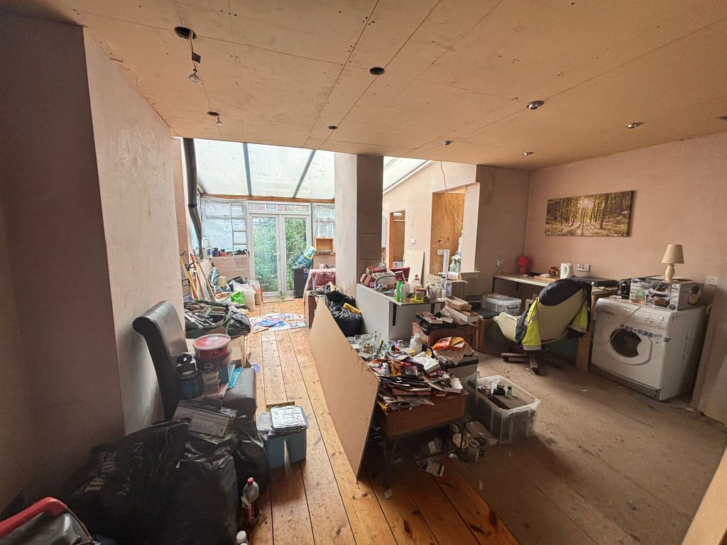 Property photo 2 of 3