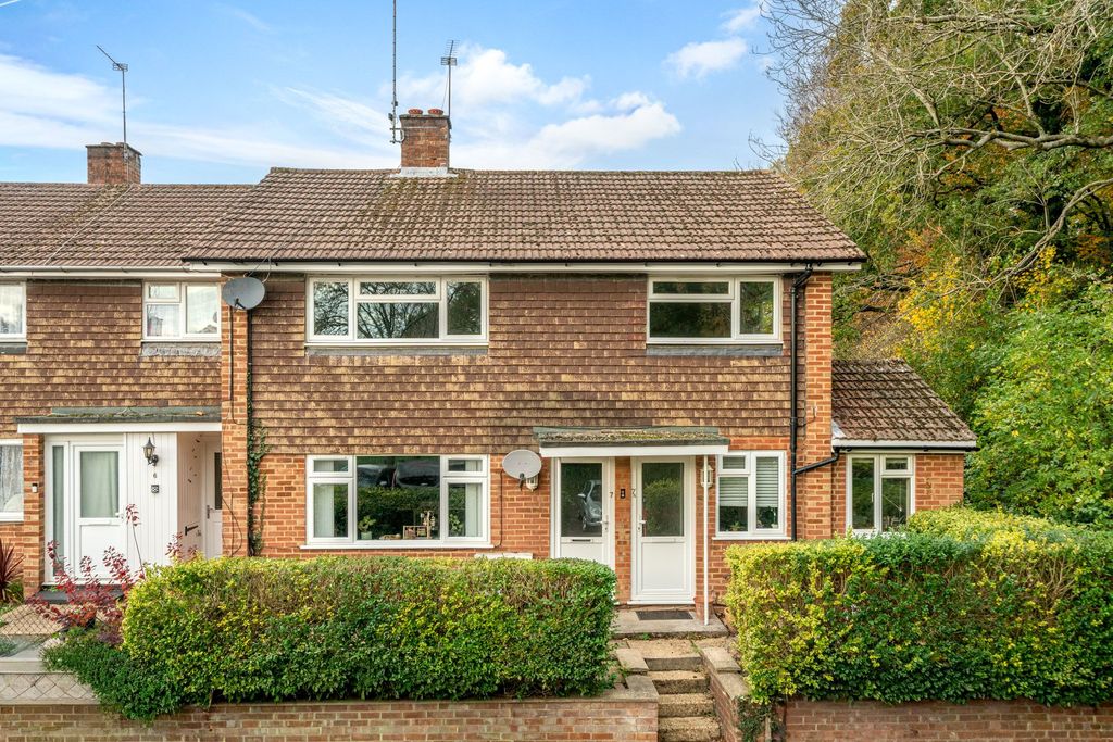 Property photo 1 of 11