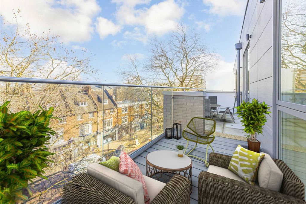 Property photo 3 of 3