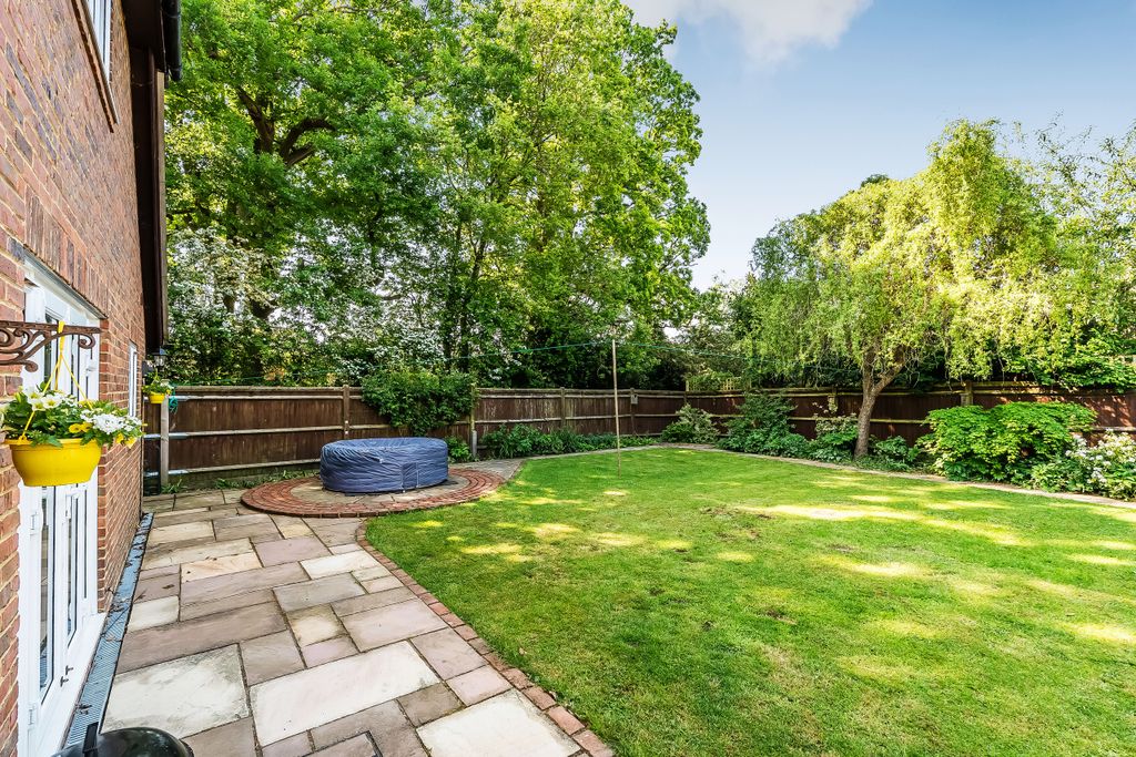 Property photo 2 of 23 2