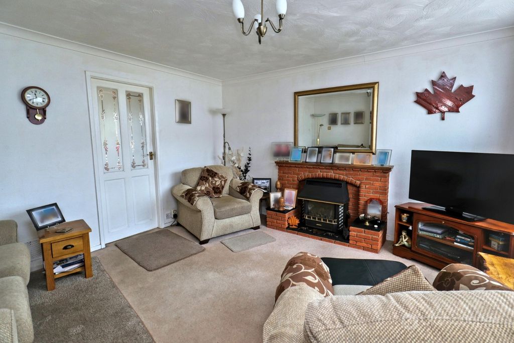 Property photo 2 of 24 5031822