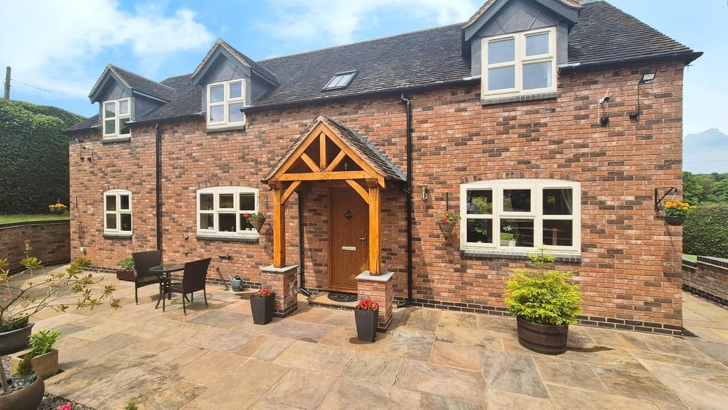 Property photo 2 of 65 Outside