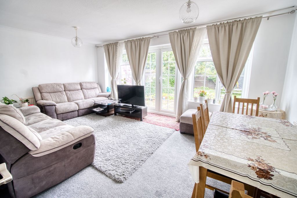 Property photo 1 of 15