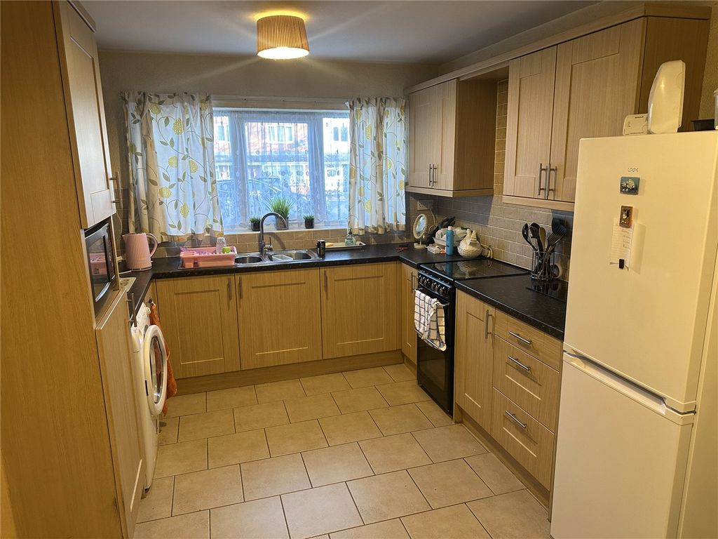 Property photo 3 of 16 Picture No. 10