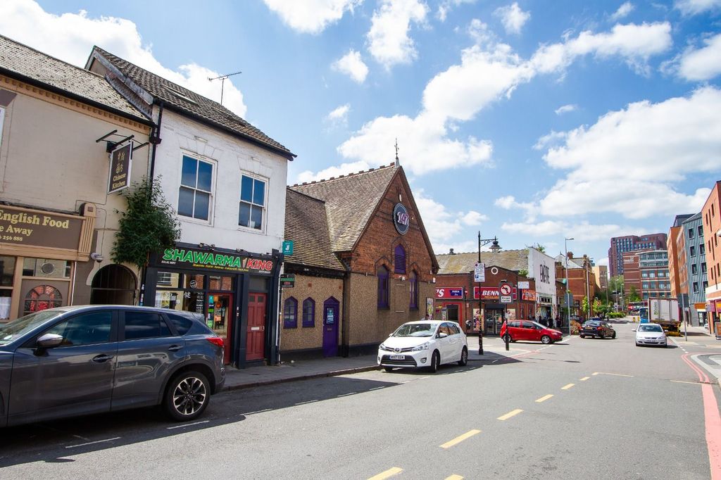 Property photo 1 of 9