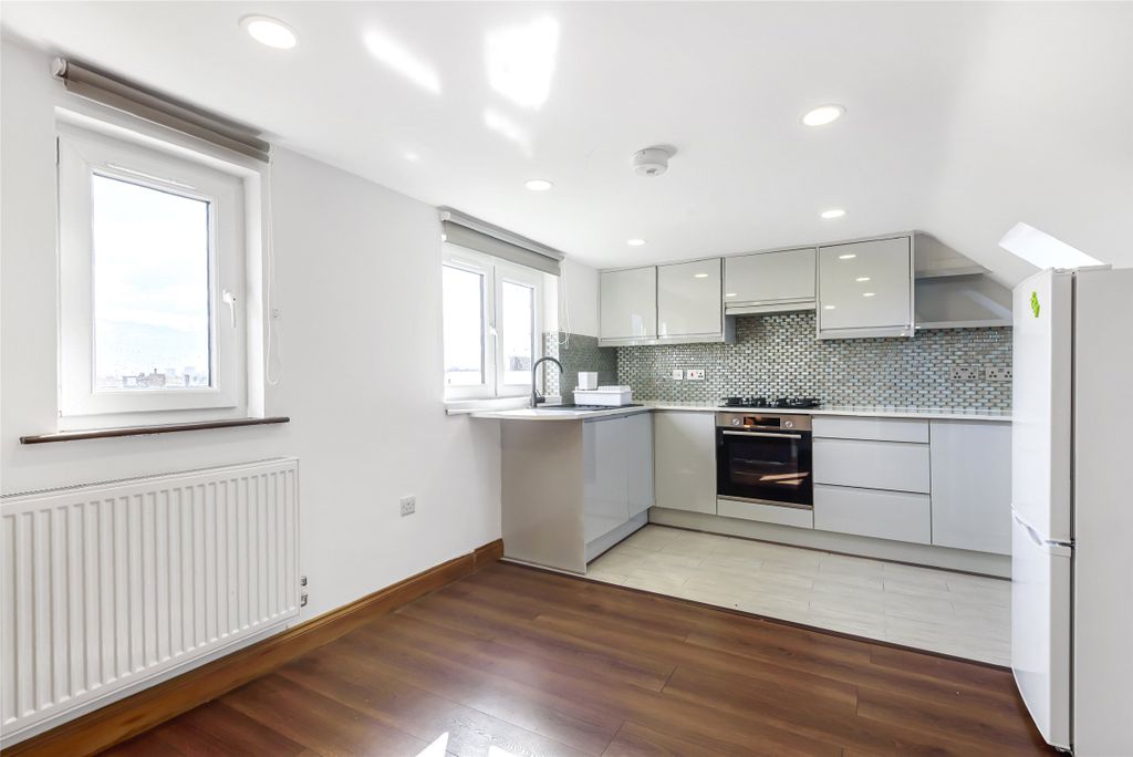 Property photo 2 of 14 Picture No. 02