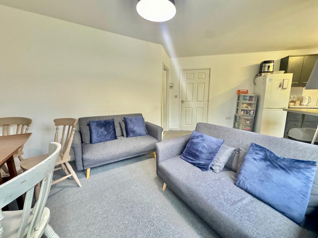 Property photo 1 of 18 Image