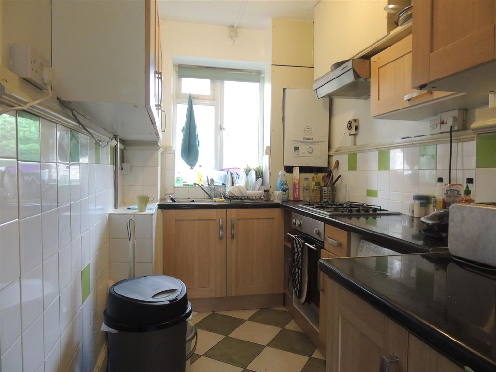 Property photo 2 of 5
