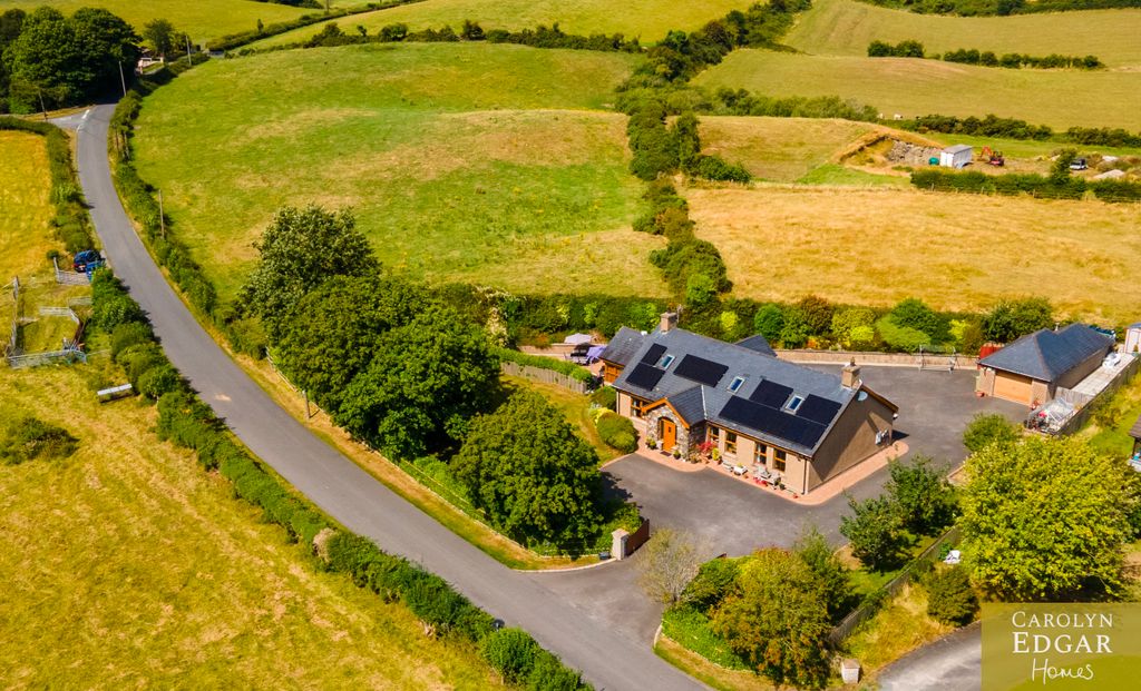 Property photo 1 of 64 007