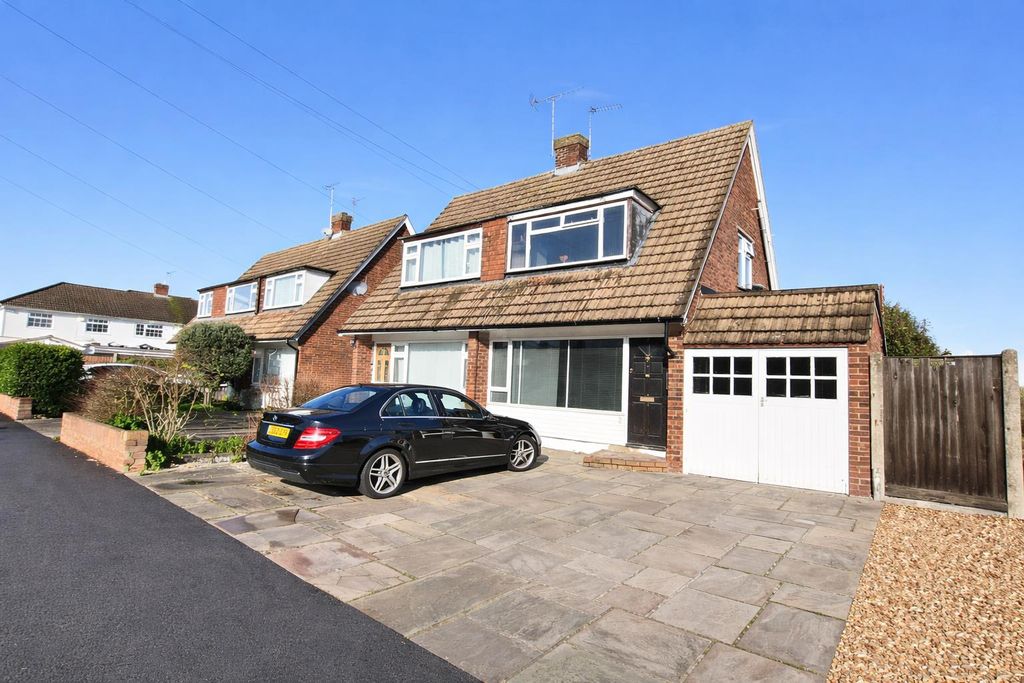 Property photo 1 of 14 Chatgpt Image Jan 14, 2026, 12_05_45 Pm.Png