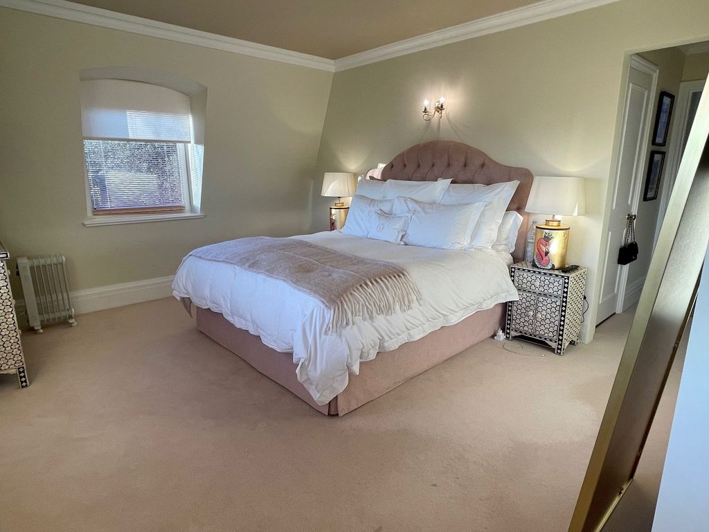 Additional image 11 of 3 bed flat for saleApt 10 Chateau Des Roches, St Brelade JE3