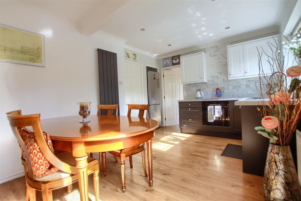 Property photo 2 of 11 mm5.Jpg