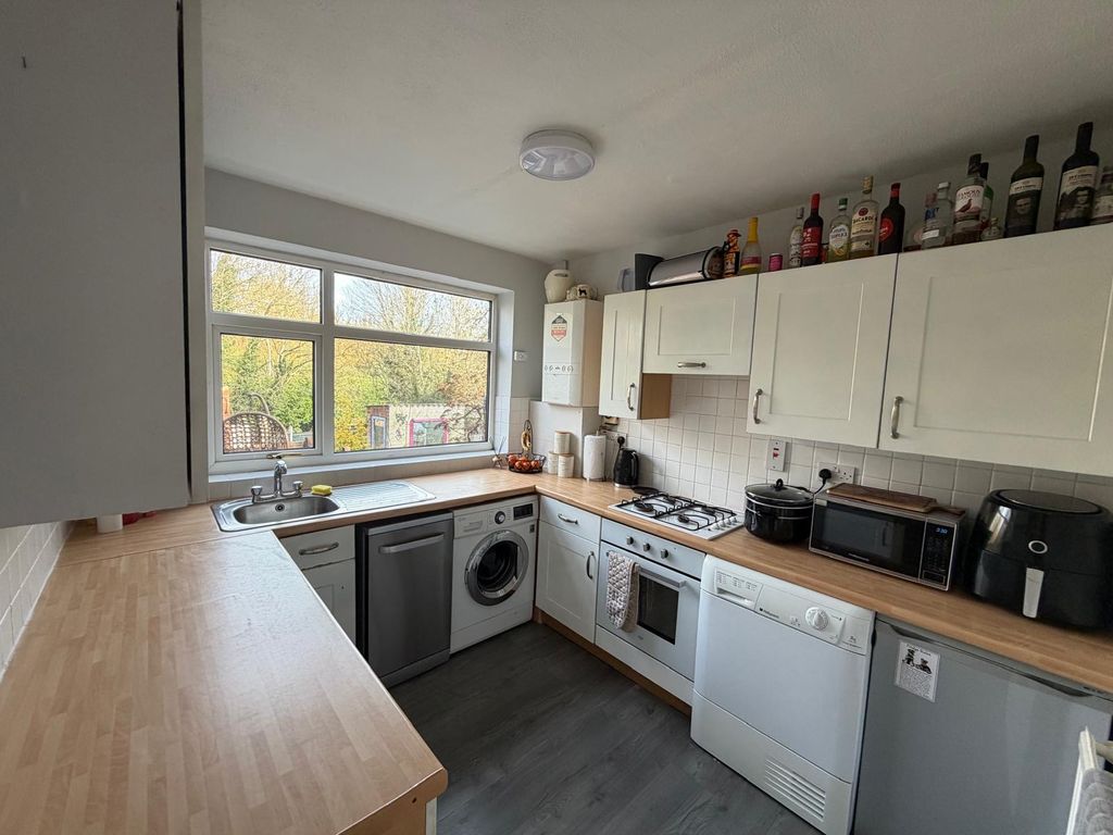 Property photo 2 of 9 Image