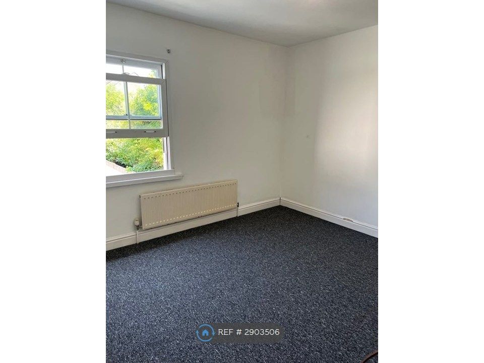 Property photo 2 of 3