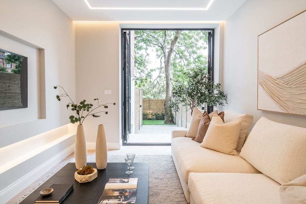 Property photo 1 of 18 Ndb07479