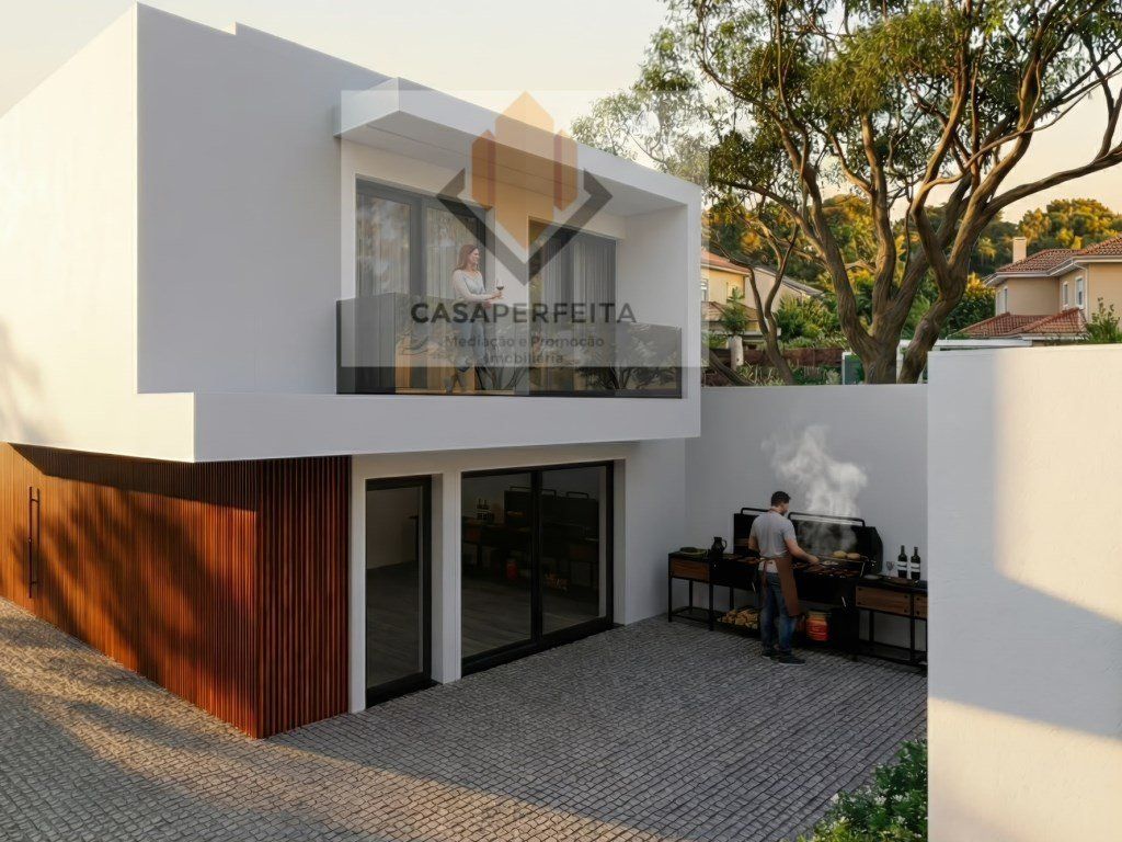 Property photo 2 of 34