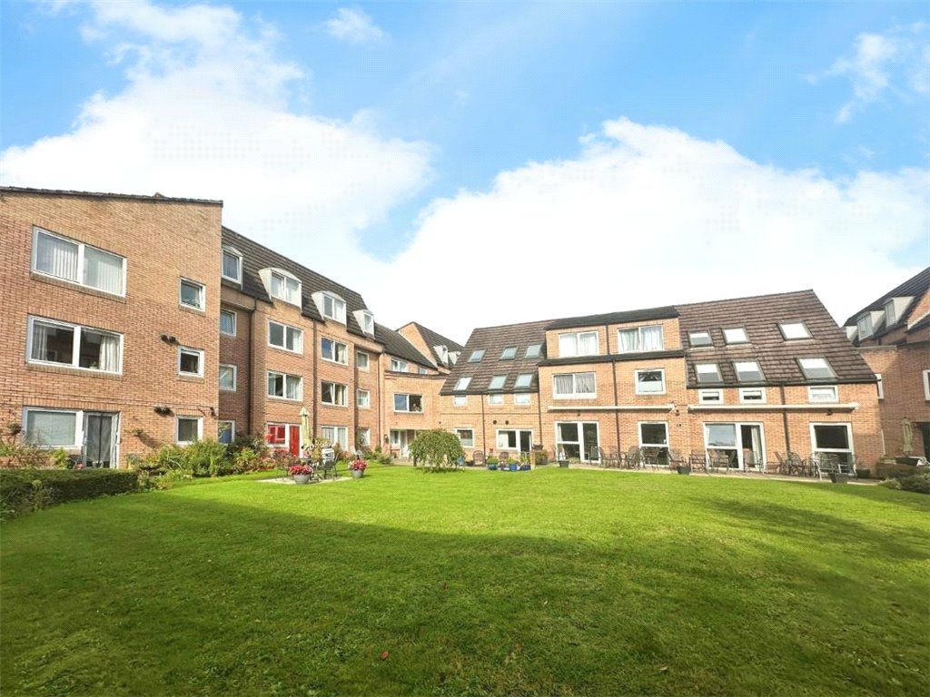 Property photo 2 of 11 Exterior