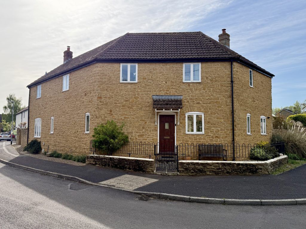 Property photo 1 of 21