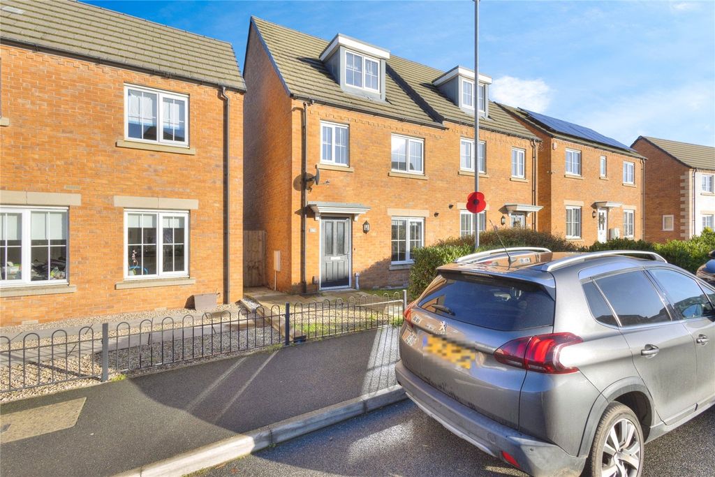 Property photo 1 of 20 Front