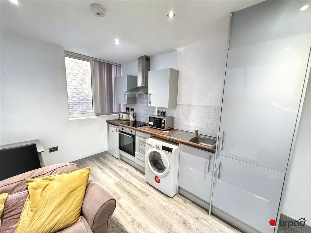 Property photo 3 of 8 Img_0459.Jpg
