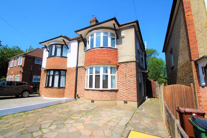 Property photo 1 of 14 Photo 8