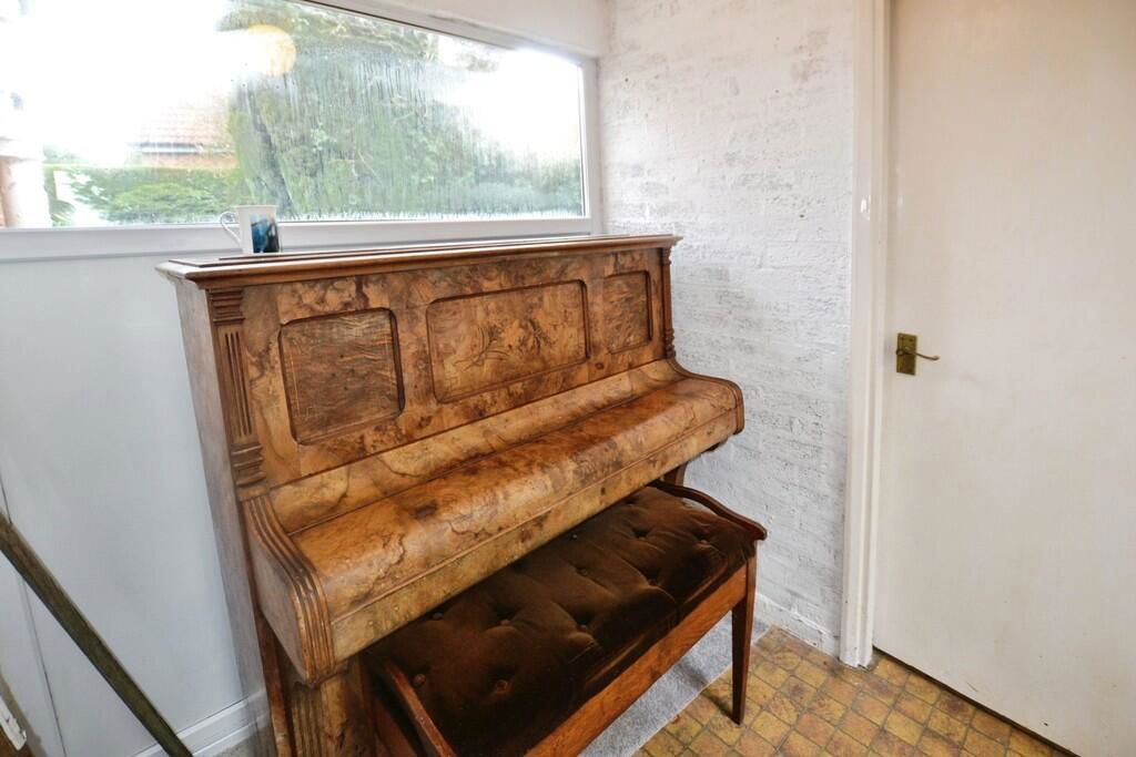 Property photo 3 of 25