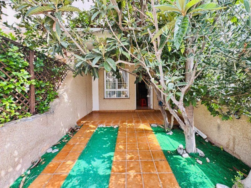 Property photo 1 of 34