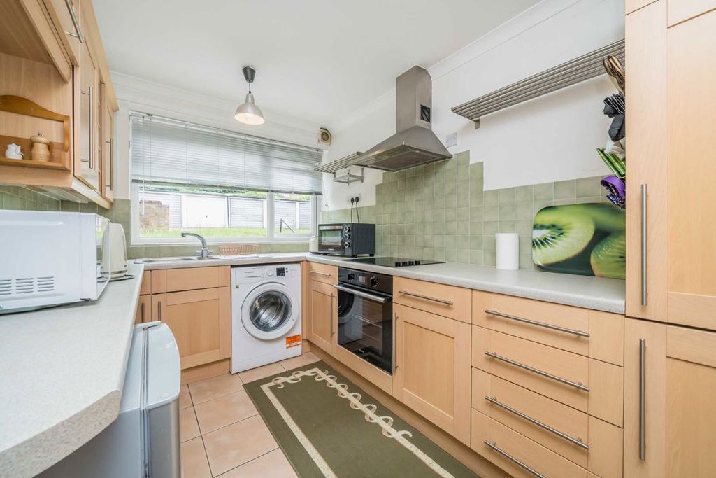 Property photo 2 of 4