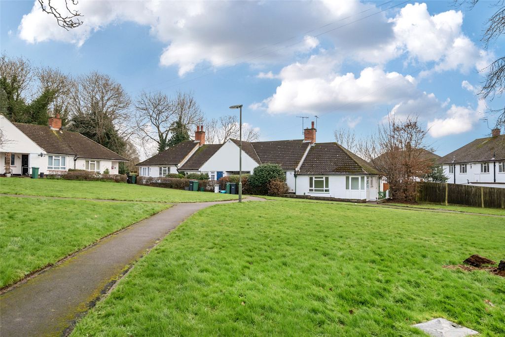 Property photo 2 of 8 Picture No. 11