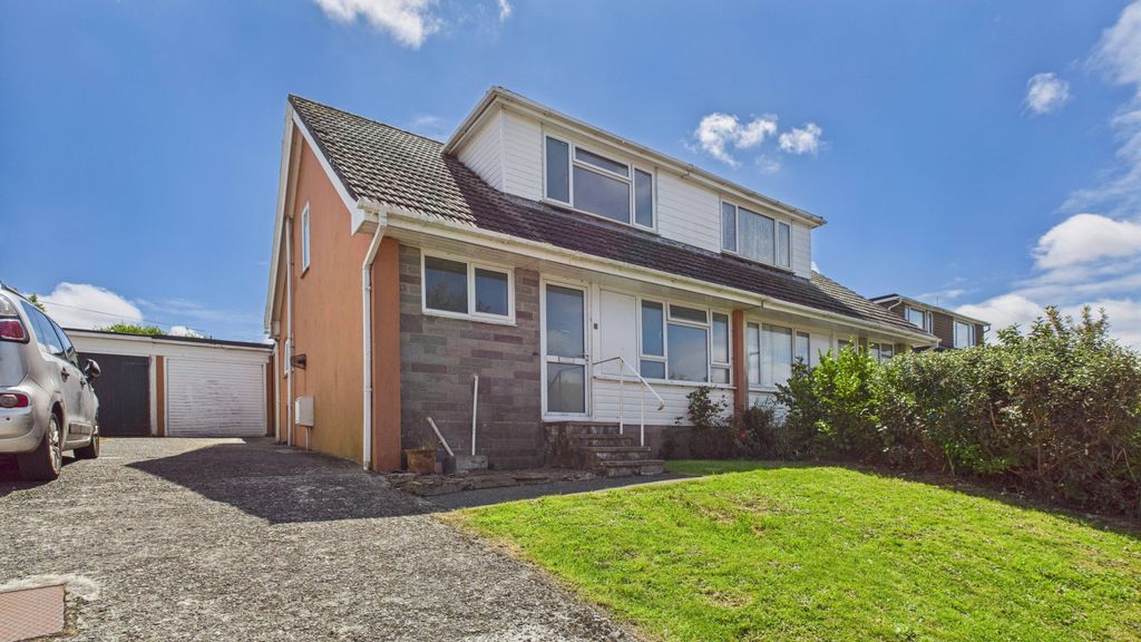 Property photo 1 of 12 3 Bedroom Dormer Bungalow For Sale