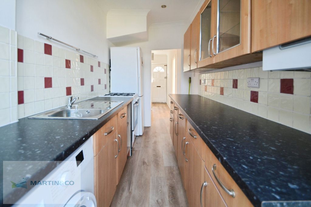 Property photo 3 of 11 00Af6386-4