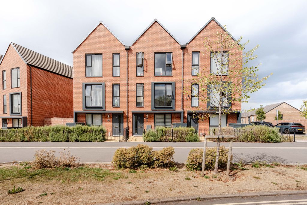 Property photo 1 of 24 24
