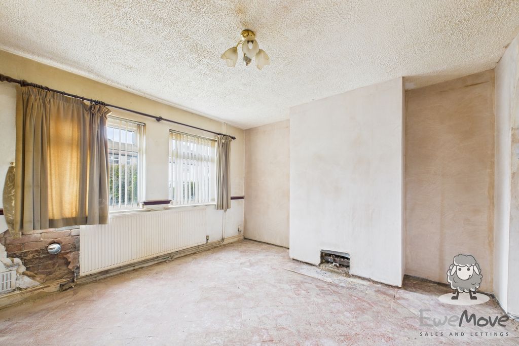 Property photo 2 of 14 6