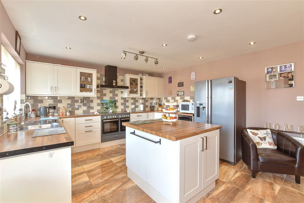 Property photo 3 of 13 Kitchen/Diner