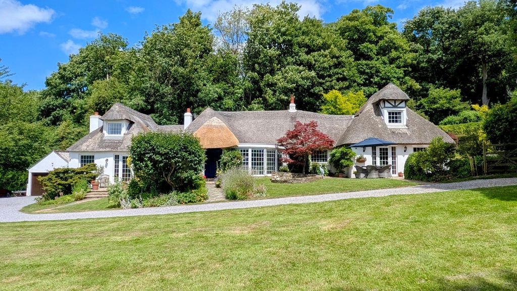 Property photo 1 of 44