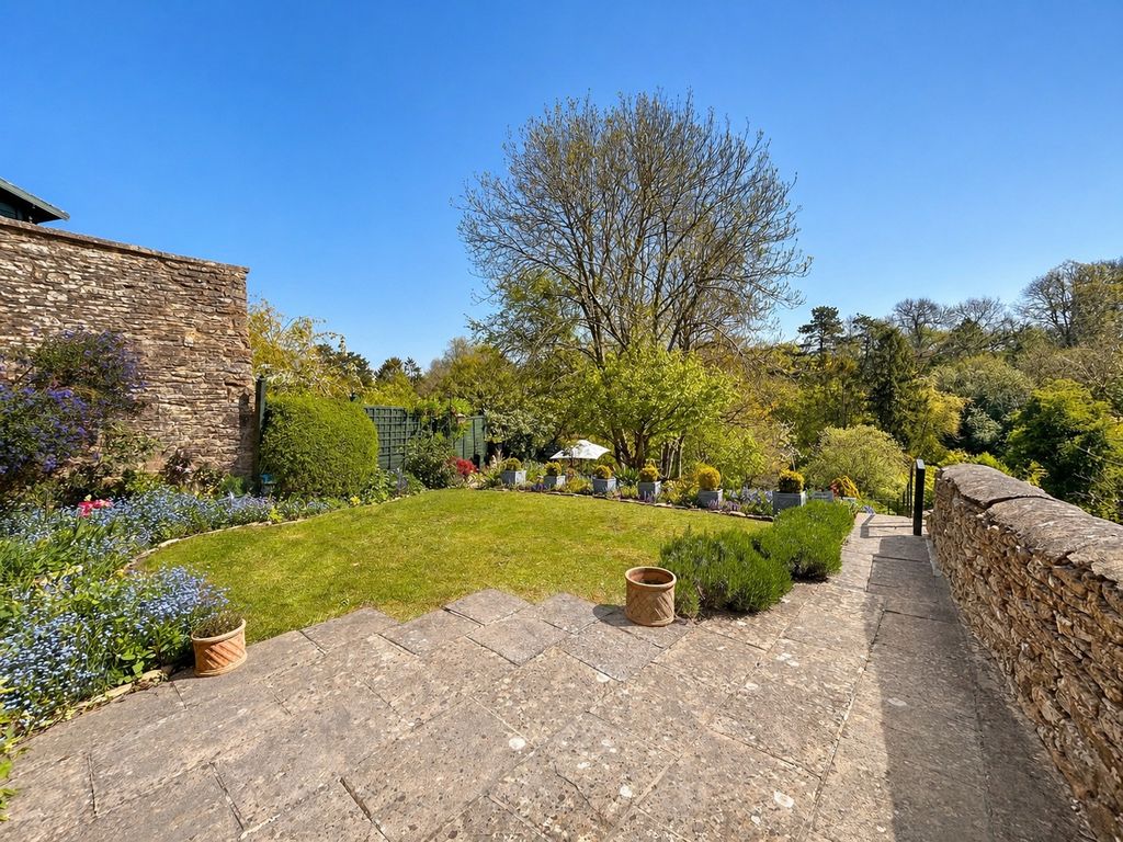 Property photo 3 of 16 Picture No. 53