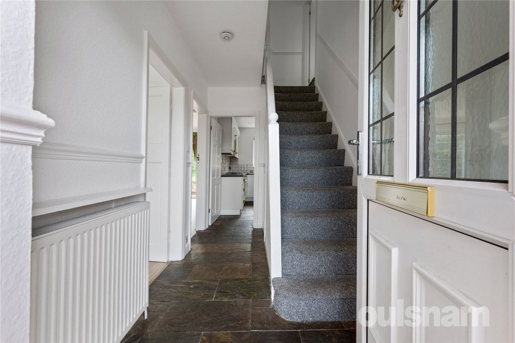Property photo 2 of 21 Picture No. 12
