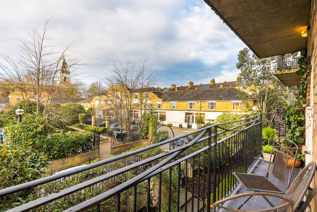 Property photo 2 of 5