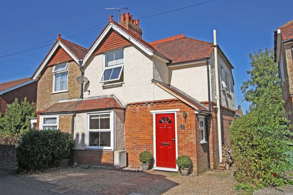 Property photo 1 of 8