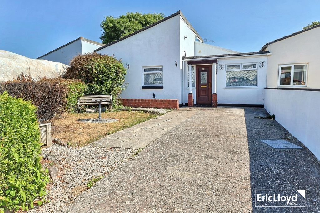 Property photo 1 of 13 Photo 13