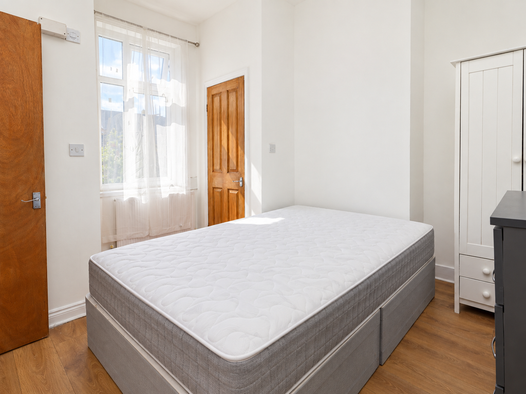 Property photo 1 of 4