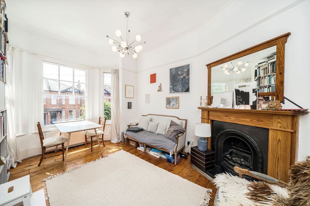 Property photo 2 of 7