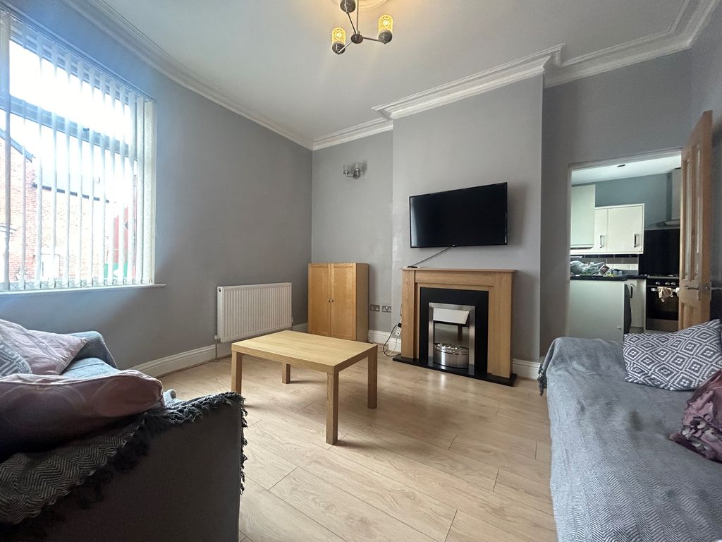 Property photo 3 of 11