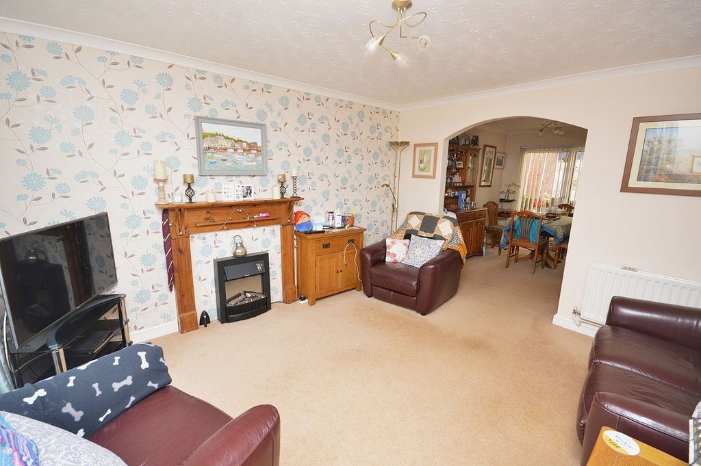 Property photo 2 of 28 Picture No. 52