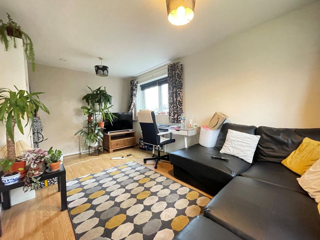 Property photo 2 of 8 Picture No. 06