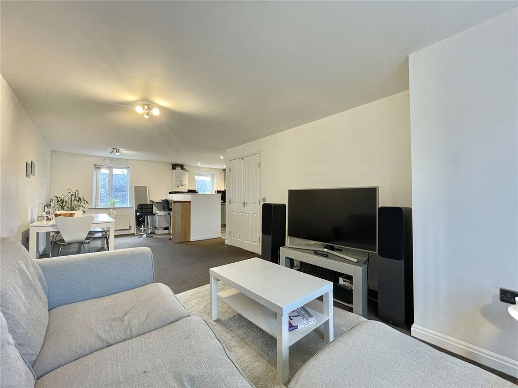 Property photo 2 of 21 Picture No. 45