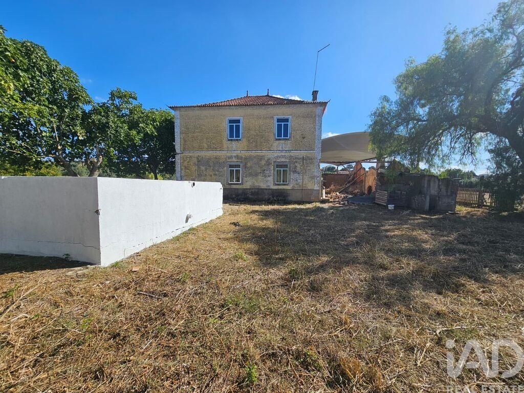 Property photo 3 of 40
