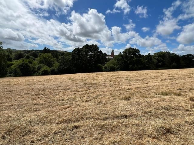 Property photo 1 of 3