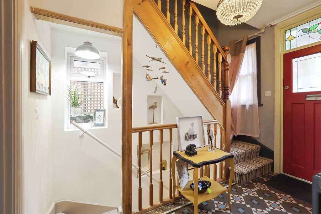 Property photo 2 of 22